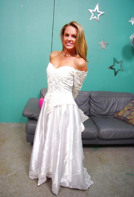 Sultry american hottie Amanda Blow in uniform exposes her ass and spreads her legs 